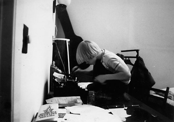 00-JP_desk