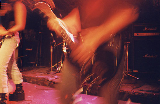 16-Pat_guitar