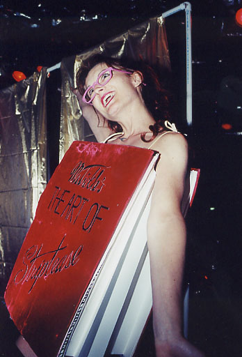 22-StripteaseShow