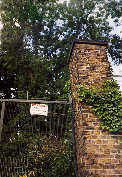 35-Wall-Tower