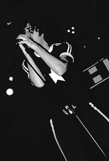 THIS-bw01