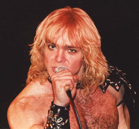 82-closeup-mic