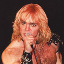 82-closeup-mic