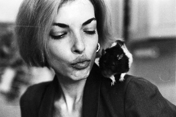 25-Z_Rat_Kiss-91