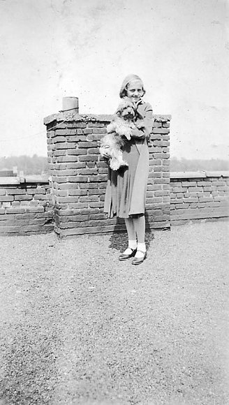 Helen Johnson & Lurpie - Roof of 849 42 St.