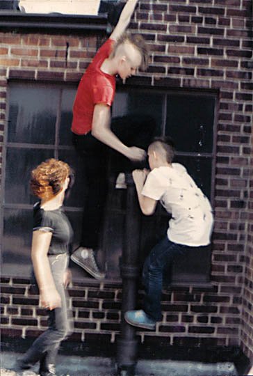 Chr_Andy_JP_climbing