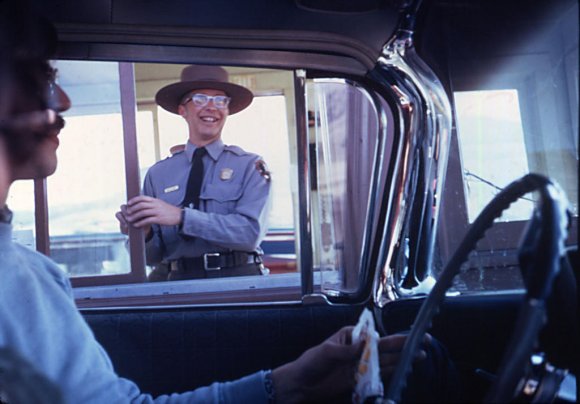 RL-Yellowstone_exit